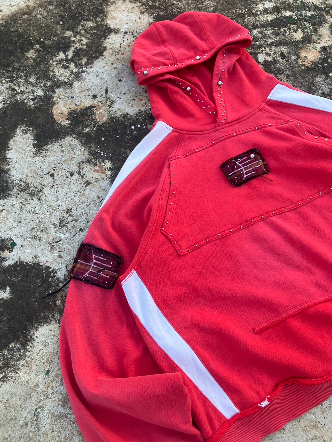 Hoodie custom silver pin