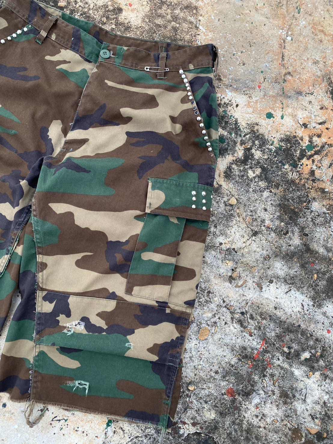 Custom short Camo thc