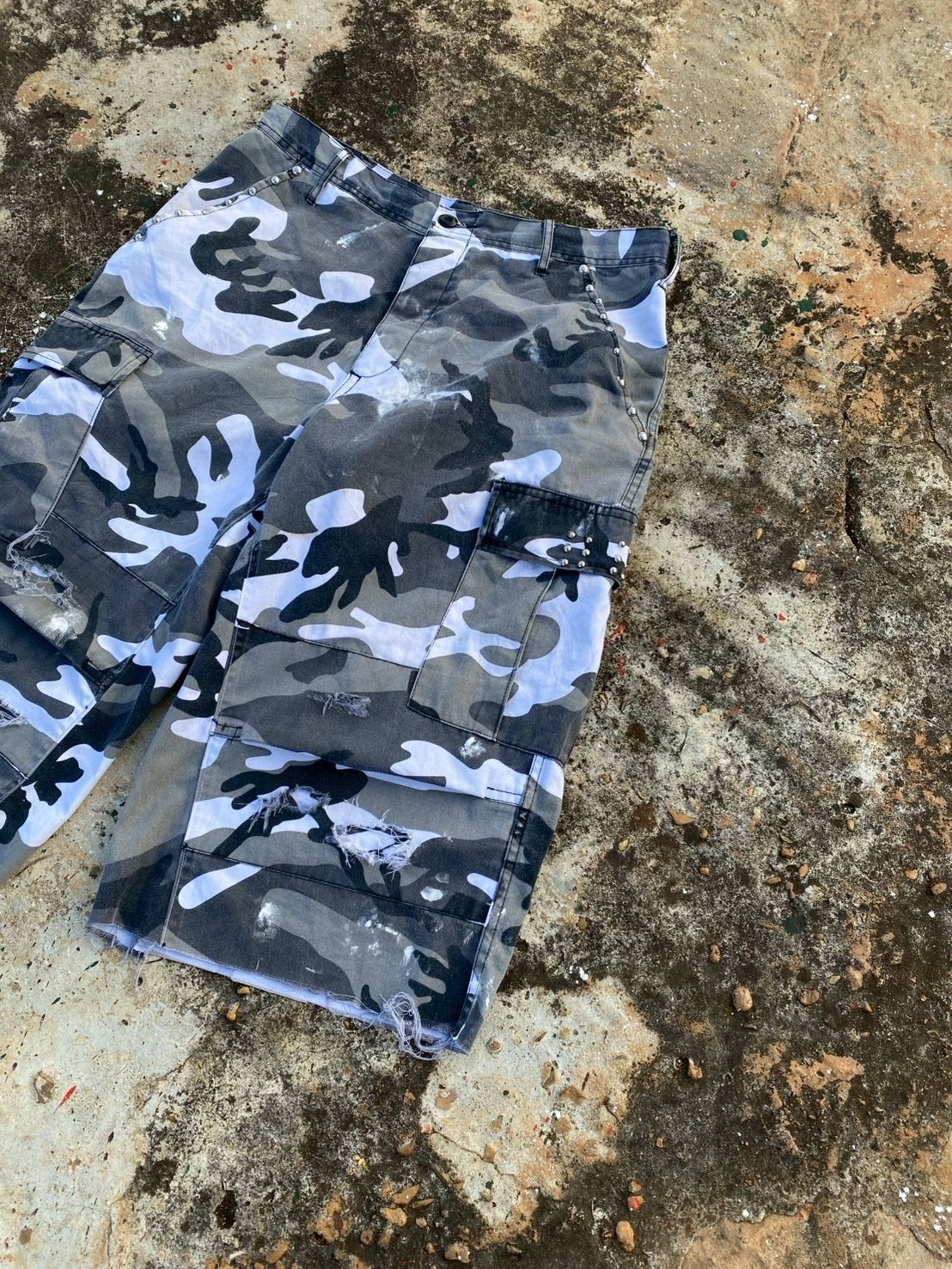 Vintage snow short camo