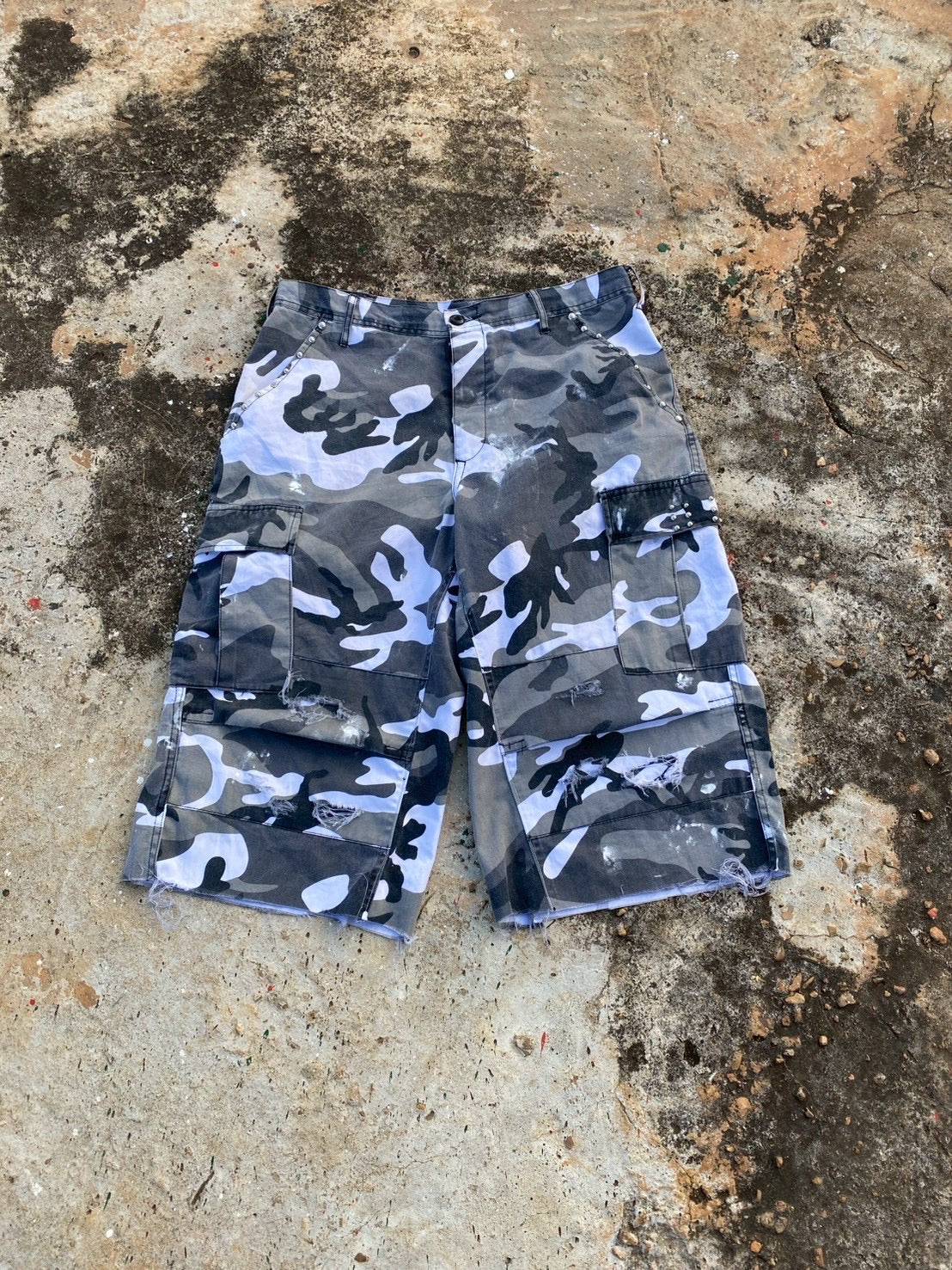 Vintage snow short camo