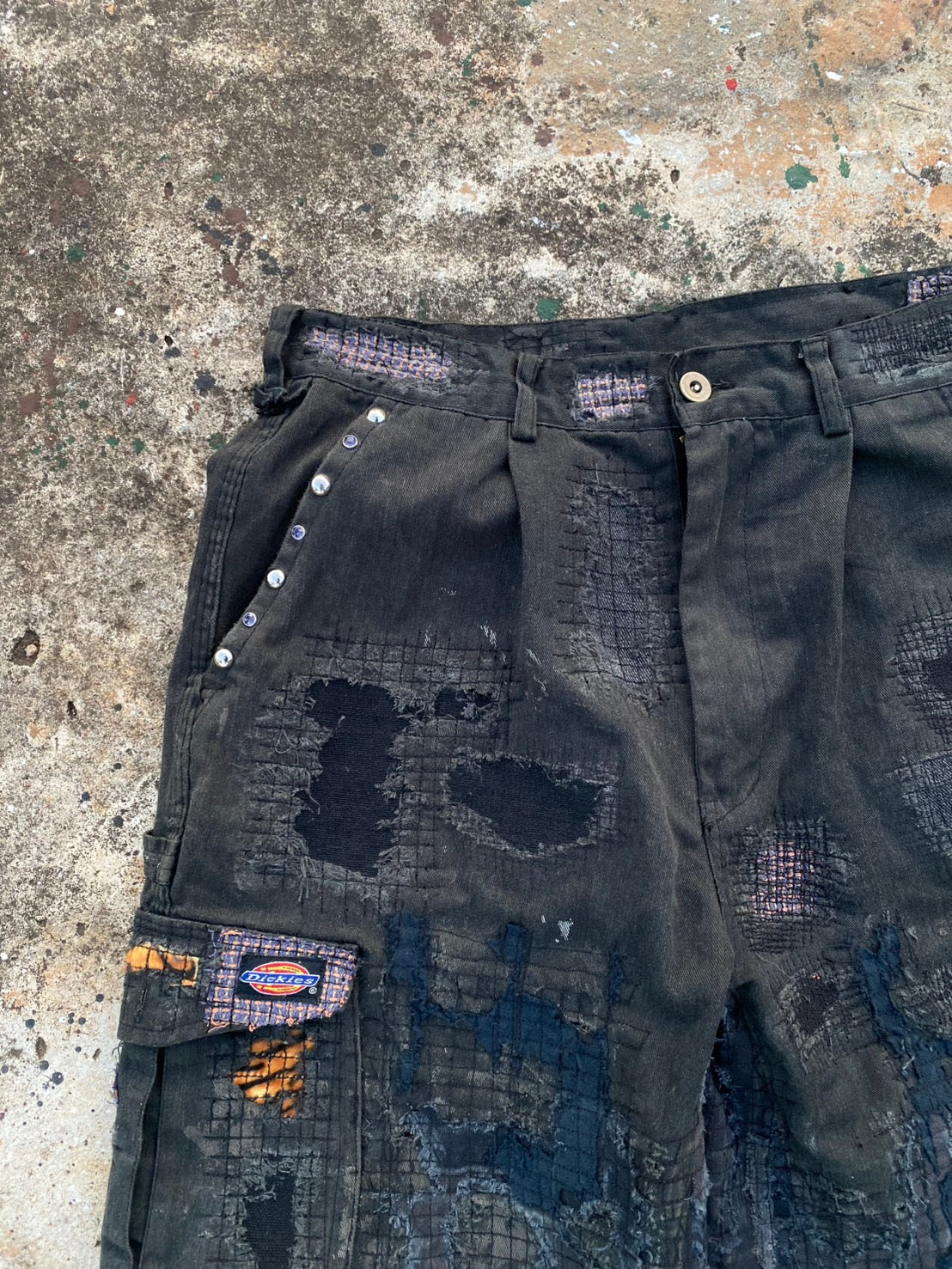 Dickies all black custom short pins